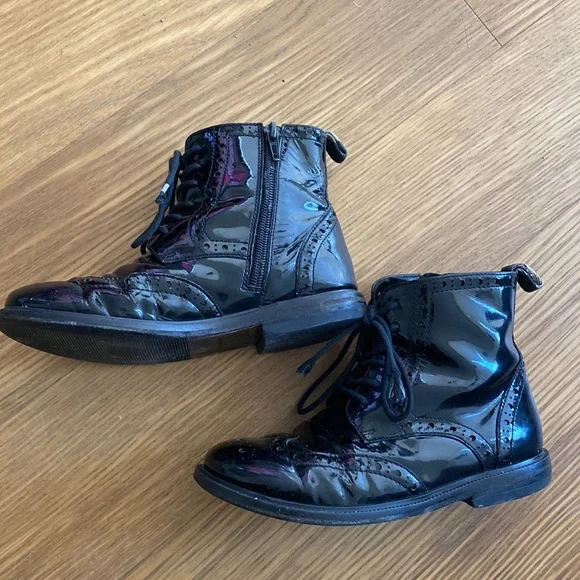 Burberry Girl Black Patent Leather Boots Size 33 2